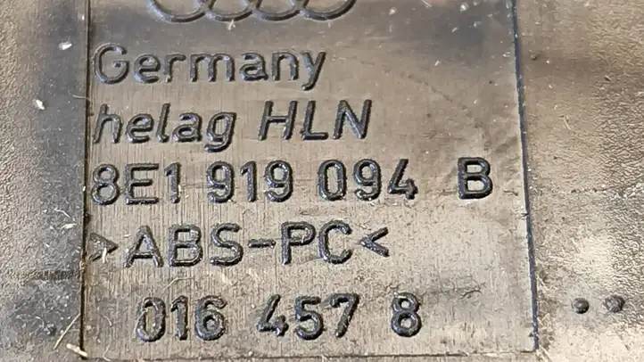 Audi A4 S4 B6 8E 8H (2000 - 2006) 8E1919094B Включатель освещения интерьера — фото 3