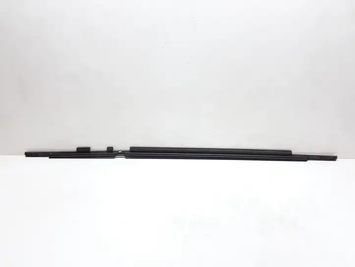 Volvo XC90 (2006 - 2014) 30753853 Накладка стекла задней двери — фото 2