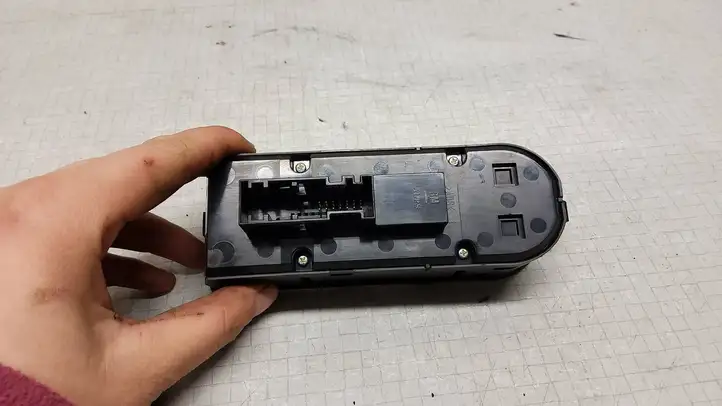 Opel Zafira B (2008 - 2014) 13228706 Блок кнопок стеклоподъемников — фото 4