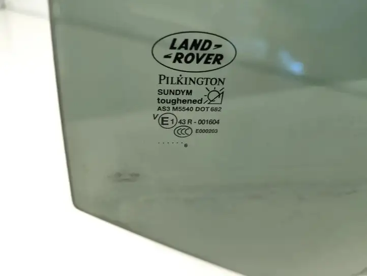 Land Rover Discovery 3 - LR3 (2004 - 2009) AS3M5540DOT682 Стекло задней двери — фото 5