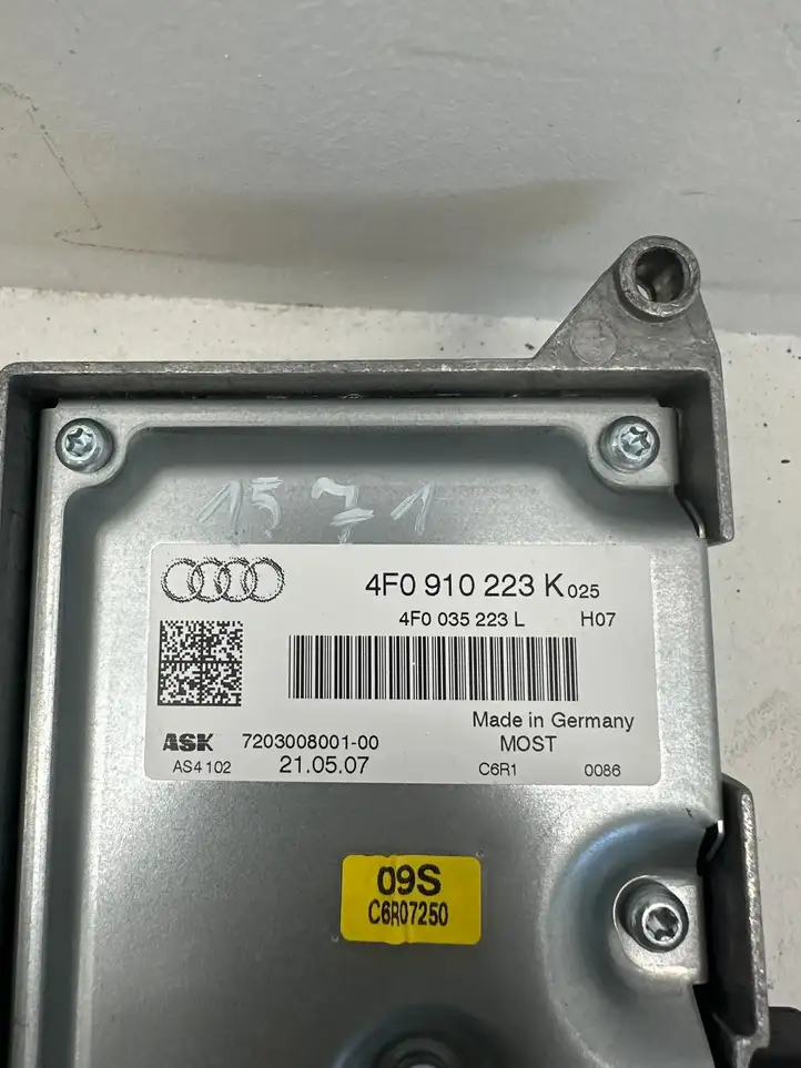 Audi A6 S6 C6 4F (2004 - 2008) 4F0035223L Усилитель звука — фото 7