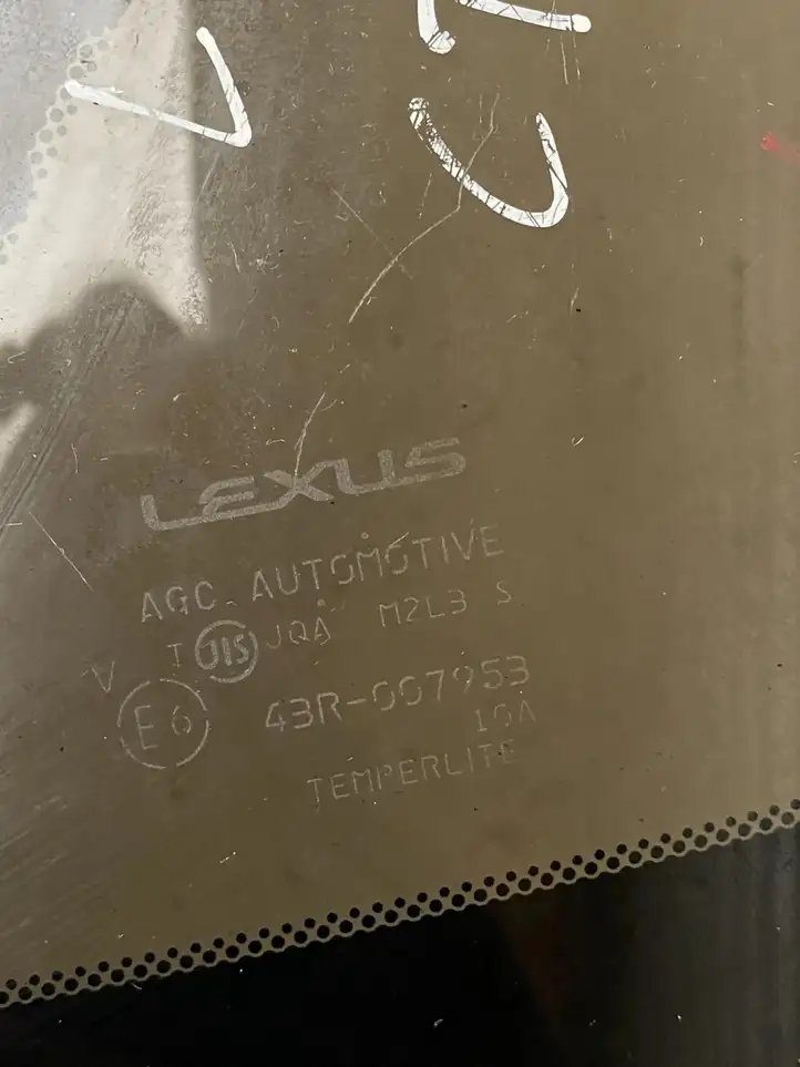 Lexus CT 200H (2013 - 2017) 43R007953 Заднее боковое стекло — фото 5