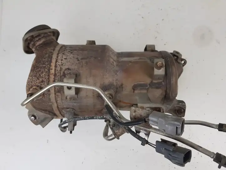 Toyota Corolla Verso AR10 (2004 - 2009) Катализатор / DPF / FAP — фото 2