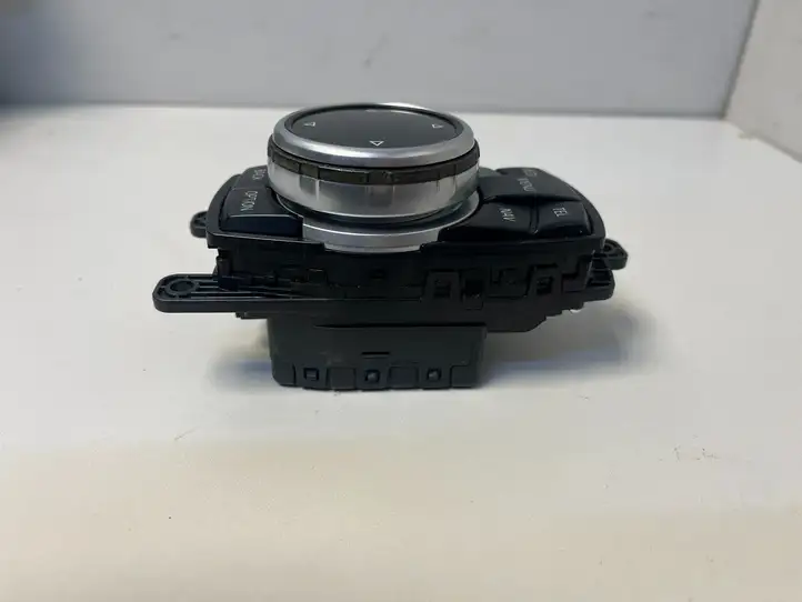 BMW 3 F30 F35 F31 (2012 - 2018) 9292248 Магнитола / мультимедийная система — фото 12