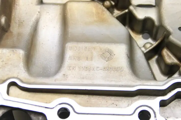Audi A4 S4 B8 8K (2007 - 2011) 06H103603S Крышка коленчатого вала — фото 2