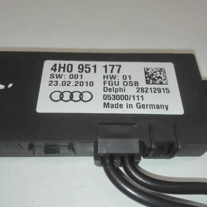 Audi A8 S8 D4 4H (2010 - 2014) 4H0951177 Ультразвуковой датчик — фото 2