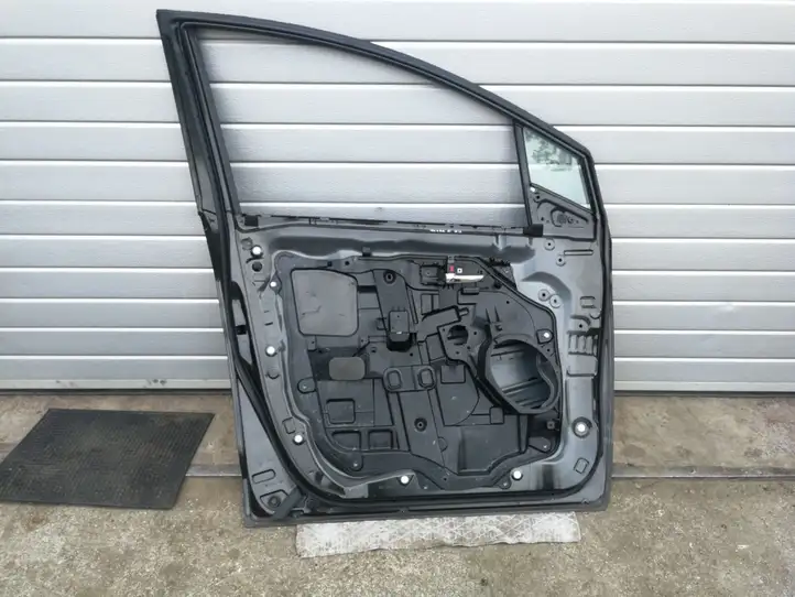 Mazda 5 (2010 - 2016) Дверь — фото 3