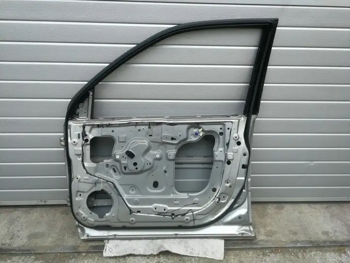 Nissan X-Trail T30 (2001 - 2007) Дверь — фото 3