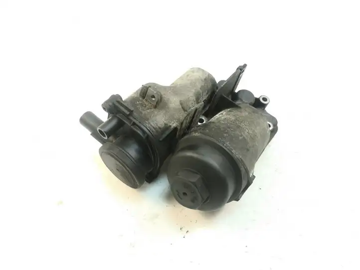 Volvo XC90 (2002 - 2006) 6740273266 Кронштейн масляного фильтра — фото 1