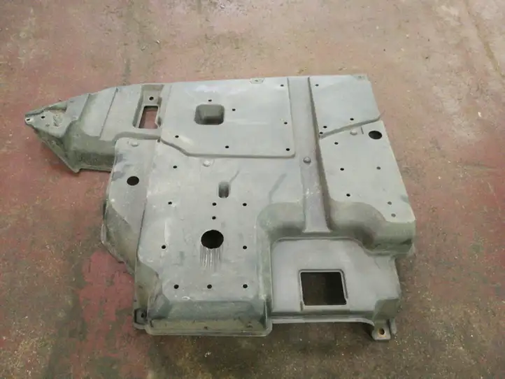 Toyota Auris 150 (2006 - 2012) Защита днища задней части — фото 1