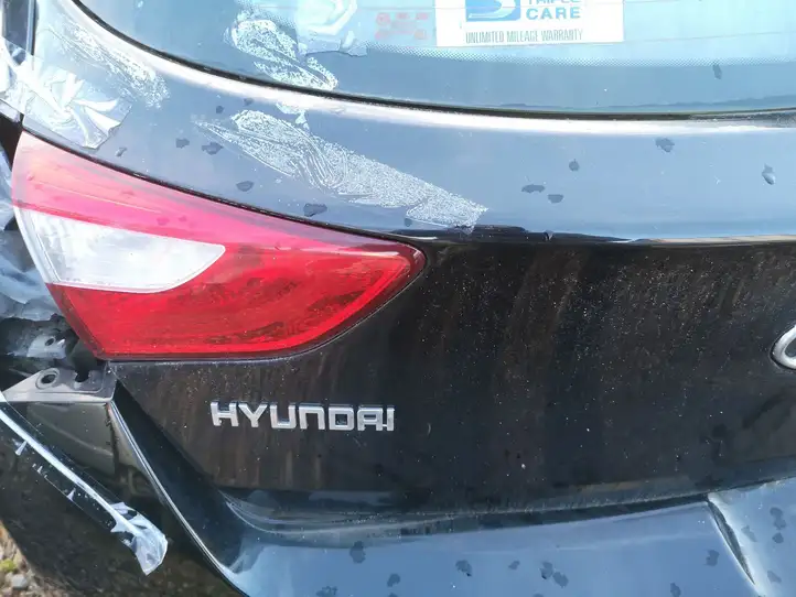 Hyundai i30 (2012 - 2015) Крышка багажника — фото 3