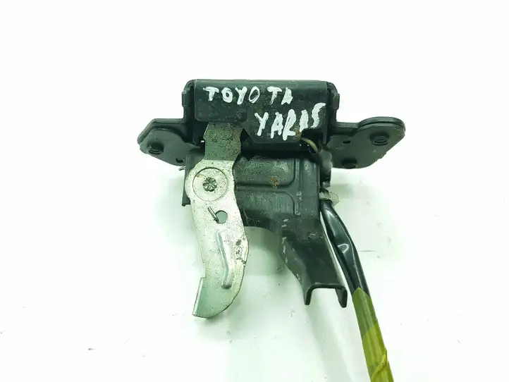 Toyota Yaris (2005 - 2009) Замок крышки багажника — фото 2