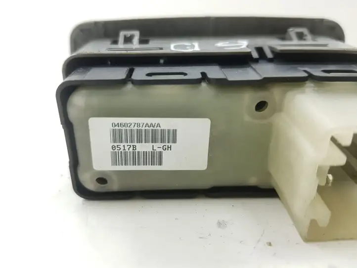 Chrysler 300 - 300C (2005 - 2011) 04602787AAA Кнопка стеклоподъемников — фото 5