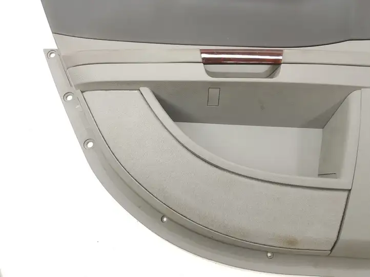 Chrysler 300 - 300C (2005 - 2011) 0UU071DBAH Обшивка задней двери — фото 5