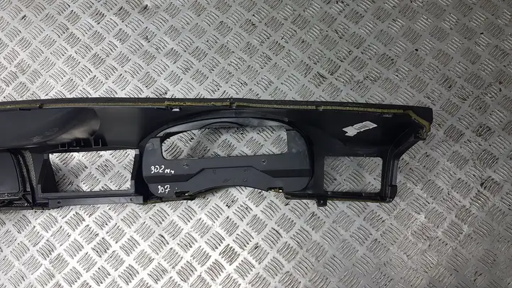 Peugeot 307 CC (2001 - 2005) Панель приборов — фото 2