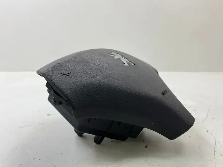 Peugeot 5008 (2009 - 2013) 96845302ZE Подушка безопасности руля — фото 2