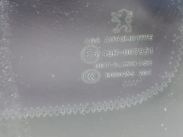 Peugeot 5008 (2009 - 2013) E643R007951 Заднее боковое стекло — фото 2