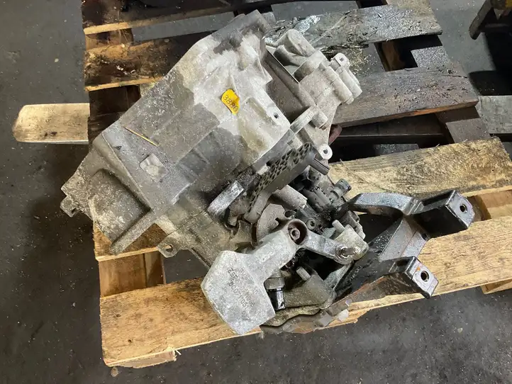 Skoda Fabia Mk3 (NJ) (2015 - 2021)  RTE Механическая коробка передач, 5 передач