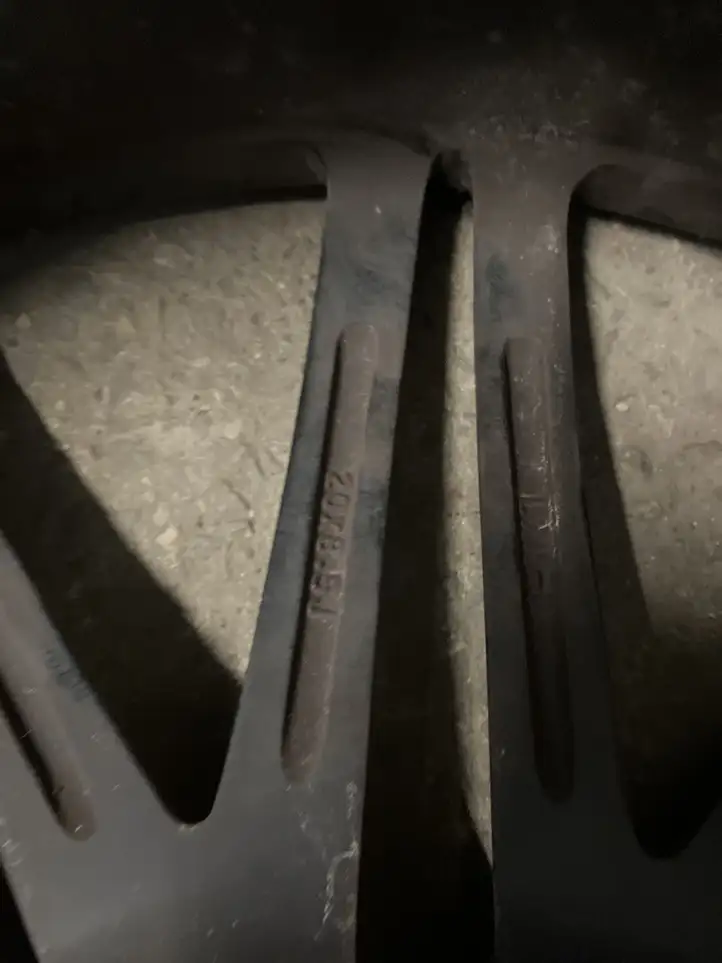 Volkswagen Transporter-Caravelle (2009 - 2015)   Обод (ободья) колеса из легкого сплава R 20