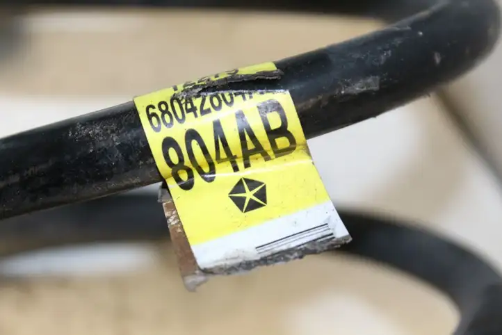 Dodge Ram (2008 - )  68042804AA Пружина