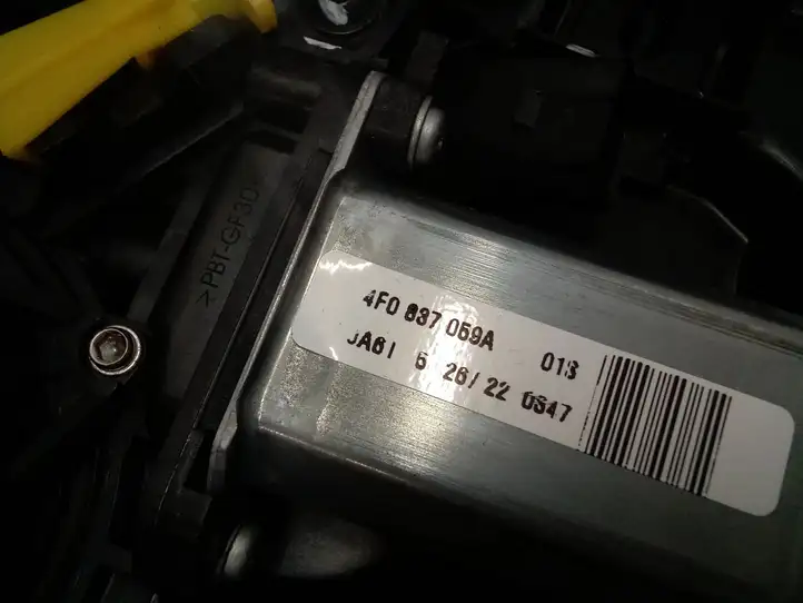 Porsche Cayenne (9Y0 9Y3) (2018 - ) 9Y0839004 Ограничитель задней двери — фото 10