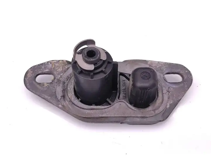 Mercedes-Benz Sprinter W906 (2006 - 2018)  A9067660161 Петля замка раздвижной двери