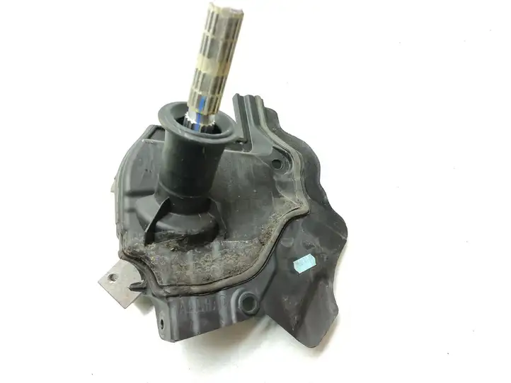 BMW 7 F01 F02 F03 F04 (2008 - 2016)   Крестовидная связь оси рулевого колеса