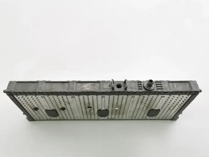 Lexus GS 300 350 430 450h (2004 - 2007) Аккумулятор гибридного / электрического автомобиля — фото 2