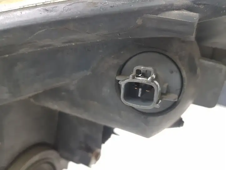 Toyota Corolla Verso AR10 (2004 - 2009) E110683 Передняя фара — фото 6