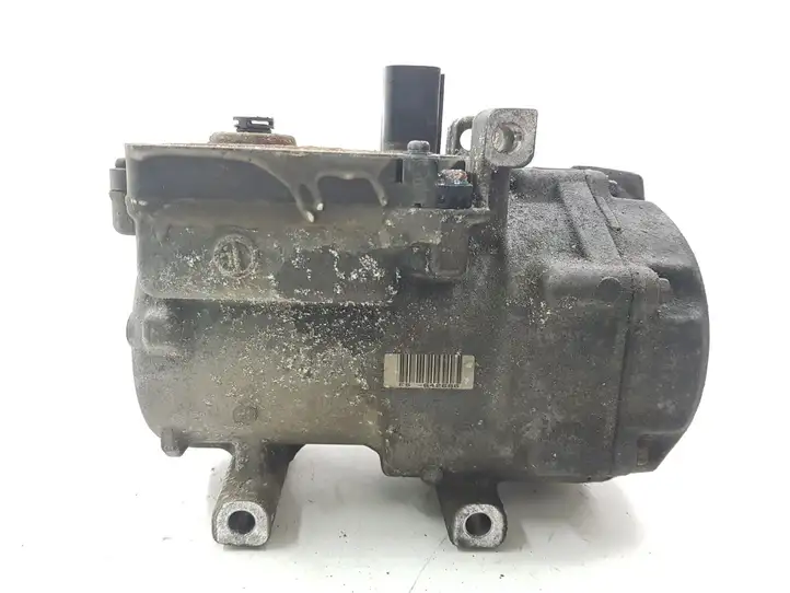 Lexus GS 300 350 430 450h (2004 - 2007) 8837030021 Компрессор (насос) кондиционера воздуха — фото 1