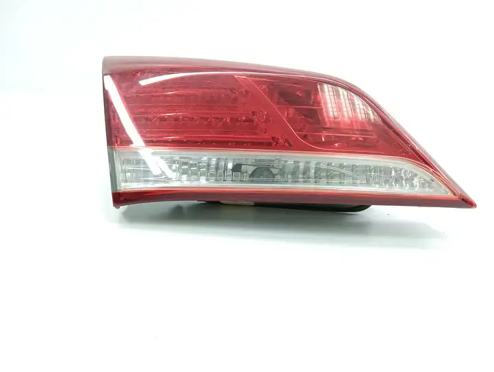 Hyundai i40 (2011 - ) 924033Z300 Задний фонарь в крышке багажника — фото 2