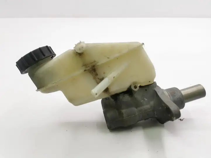 Toyota Yaris (2005 - 2009) 03350887551 Главный тормозной цилиндр — фото 4