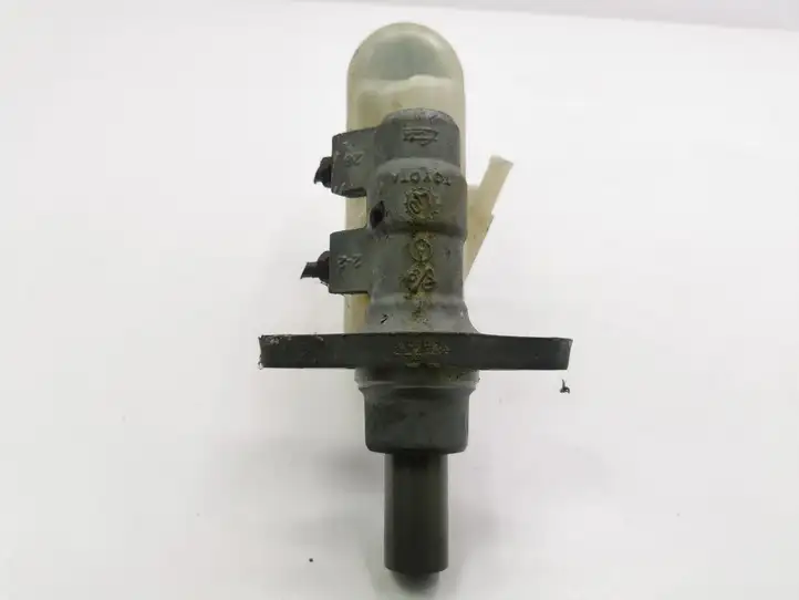 Toyota Yaris (2005 - 2009) 03350887551 Главный тормозной цилиндр — фото 8