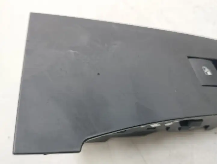 Opel Astra J (2009 - 2012) 13301886 Кнопка стеклоподъемников — фото 4