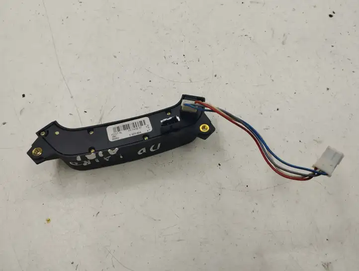 BMW X5 E53 (1999 - 2006) 03740357 Кнопки на рулевом колесе — фото 6