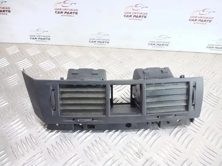 Opel Meriva A (2002 - 2006) 464652911 Центральный воздушный дефлектор — фото 1