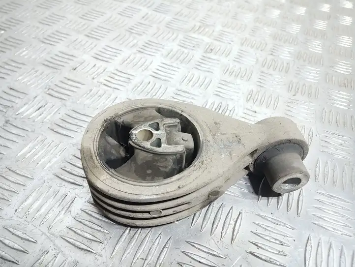 Nissan Qashqai (2006 - 2010) 8200277221 Опора двигателя — фото 1