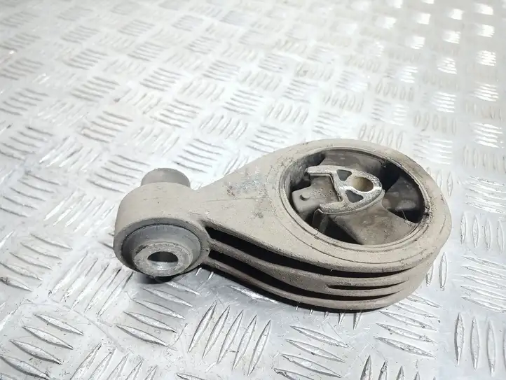 Nissan Qashqai (2006 - 2010) 8200277221 Опора двигателя — фото 2