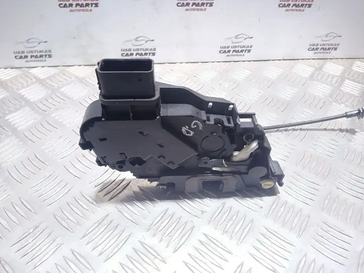 Ford Kuga I (2008 - 2012) 8V4AS26412EA Замок задней двери — фото 2