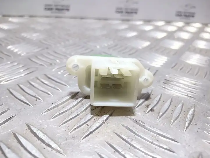 Ford Kuga I (2008 - 2012) 12790 Резистор печки — фото 3