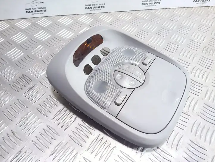 Kia Sorento (2002 - 2006) 928003E0 Передняя подсветка — фото 2