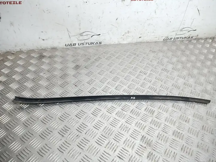Porsche Cayenne (9PA) (2002 - 2010) Накладка стоек лобового стекла — фото 2