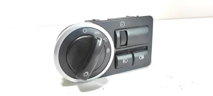 Land Rover Range Rover L322 (2005 - 2009) YUD501380PUY Включатель фонарей — фото 1
