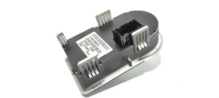 Land Rover Range Rover L322 (2005 - 2009) YUD501380PUY Включатель фонарей — фото 3