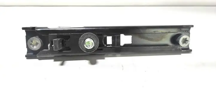 Land Rover Range Rover L322 (2005 - 2009) 33004290B Регулятор ремня безопасности — фото 3