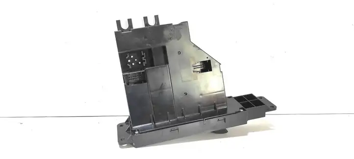 Land Rover Range Rover L322 (2005 - 2009) YUD000263 Блок кнопок стеклоподъемников — фото 3