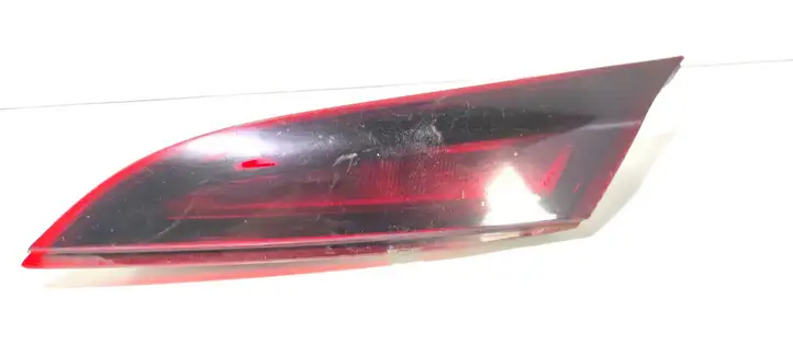 Opel Insignia A (2008 - 2017) 23135916 Задний фонарь в крышке багажника — фото 1