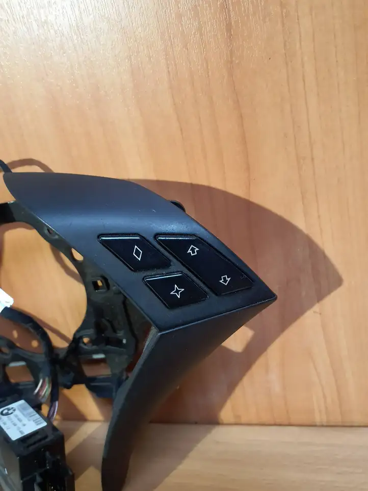 BMW 5 E60 E61 (2004 - 2010) 6938773 Кнопки на рулевом колесе — фото 3