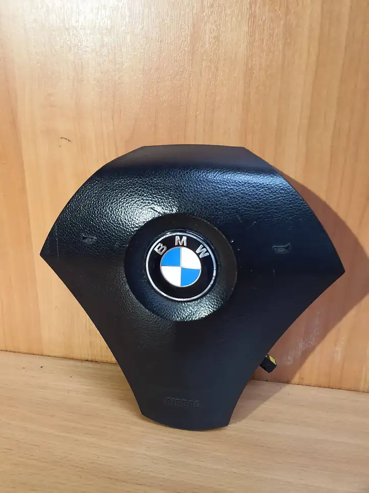 BMW 5 E60 E61 (2004 - 2010) 601718900 Подушка безопасности руля — фото 1
