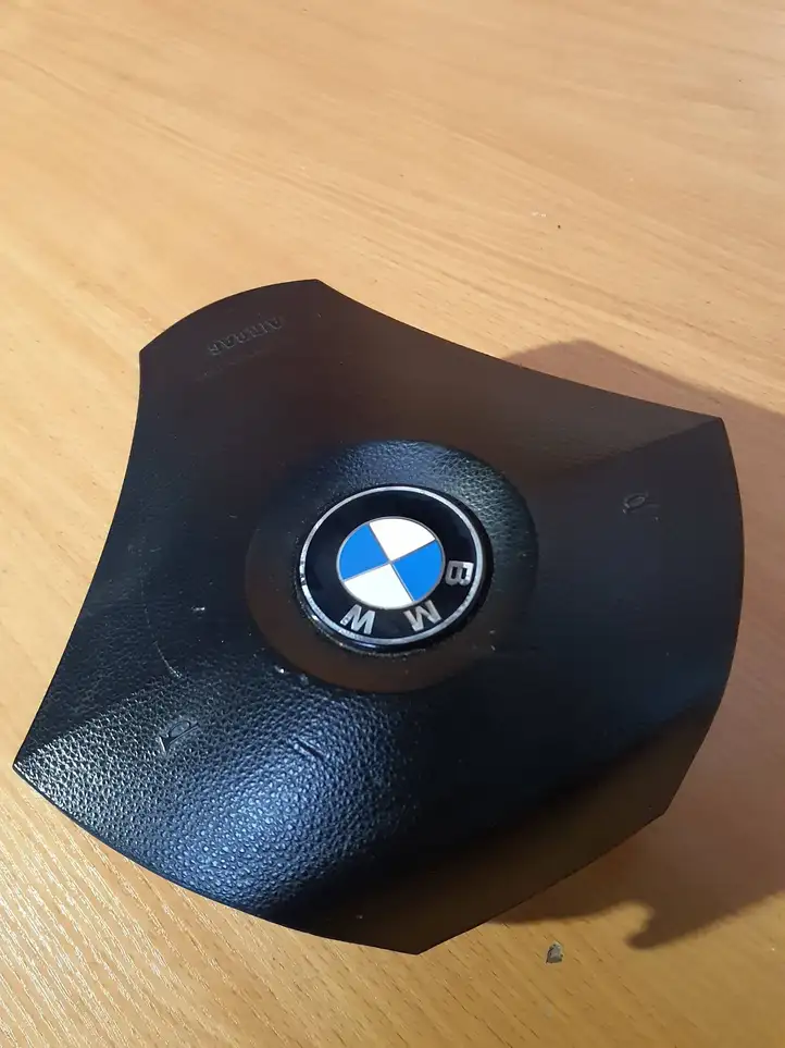 BMW 5 E60 E61 (2004 - 2010) 601718900 Подушка безопасности руля — фото 2
